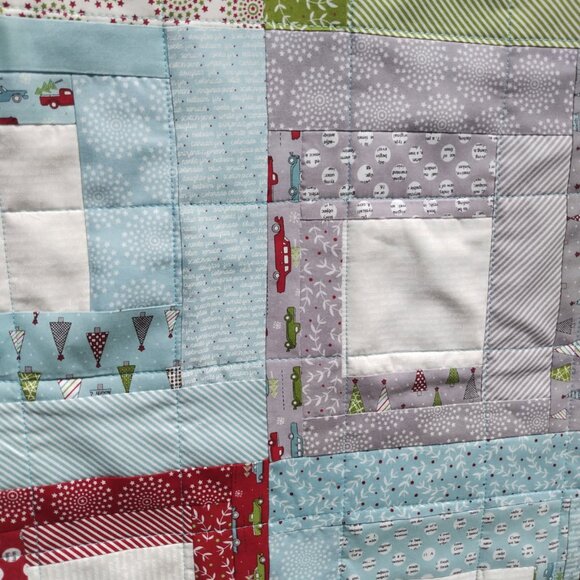 SALE🎄🎅 ❤️HANDMADE HOLIDAY WINTER CHRISTMAS QUILT RED AQUA WHITE GREEN GRAY - Picture 3 of 9